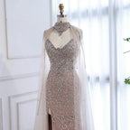 Luxuriöses, sexy Abendkleid mit Schlitz und Cape, Nude LA73339