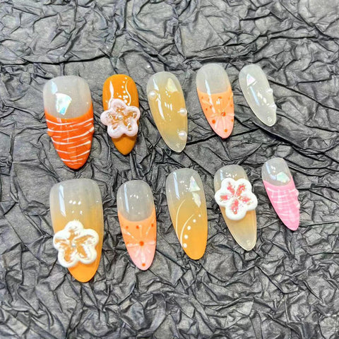 10 Stück handgefertigte künstliche Nägel im französischen Stil, bemalte Mandeln, 3D-Blumen-Dekor, drücken Sie auf die Nägel, orange, tragbar, künstliche Nägel, Sommermaniküre 