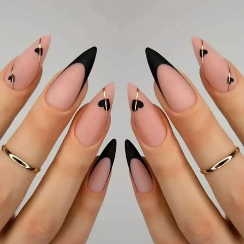 24 uñas postizas largas Y2k con forma de estilete, color negro, con forma de corazón, esmeriladas, estilo francés, para chicas con un toque picante. 