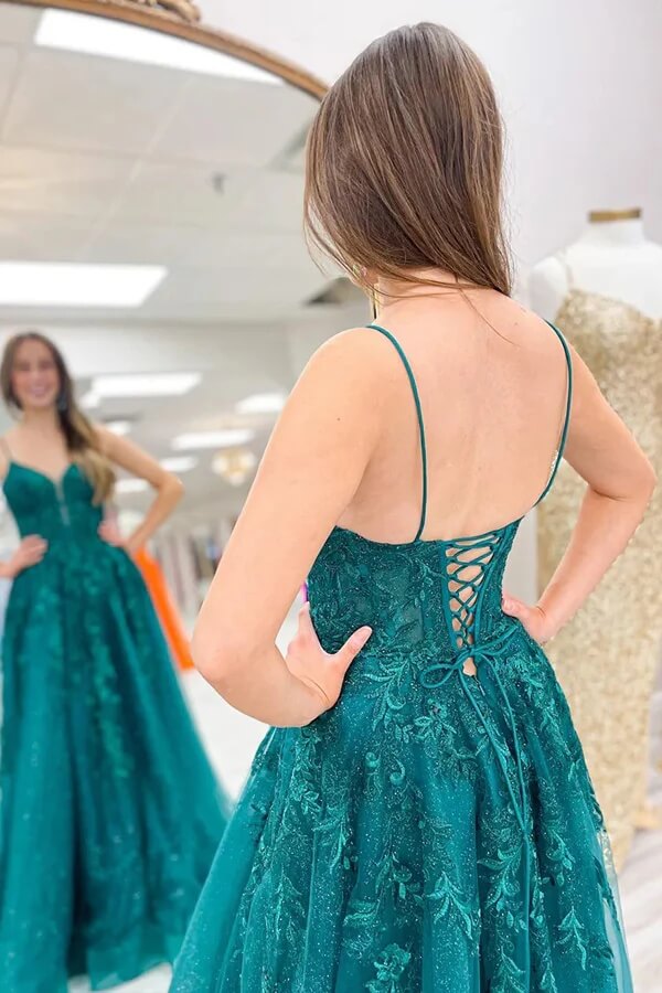 Shiny A-line Spaghetti Straps Prom Dresses With Appliques