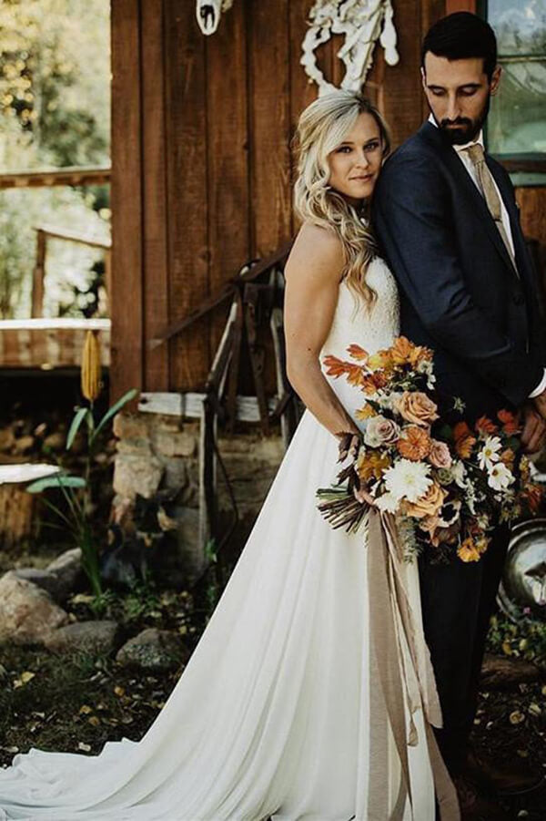 Simple Chiffon Lace A-line Sweetheart Strapless Beach Wedding Dress