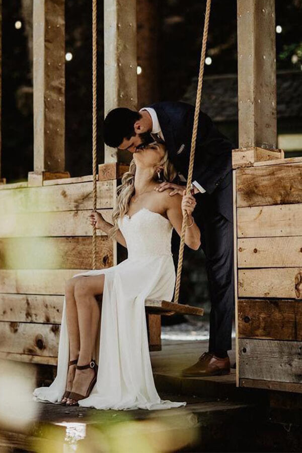 Simple Chiffon Lace A-line Sweetheart Strapless Beach Wedding Dress