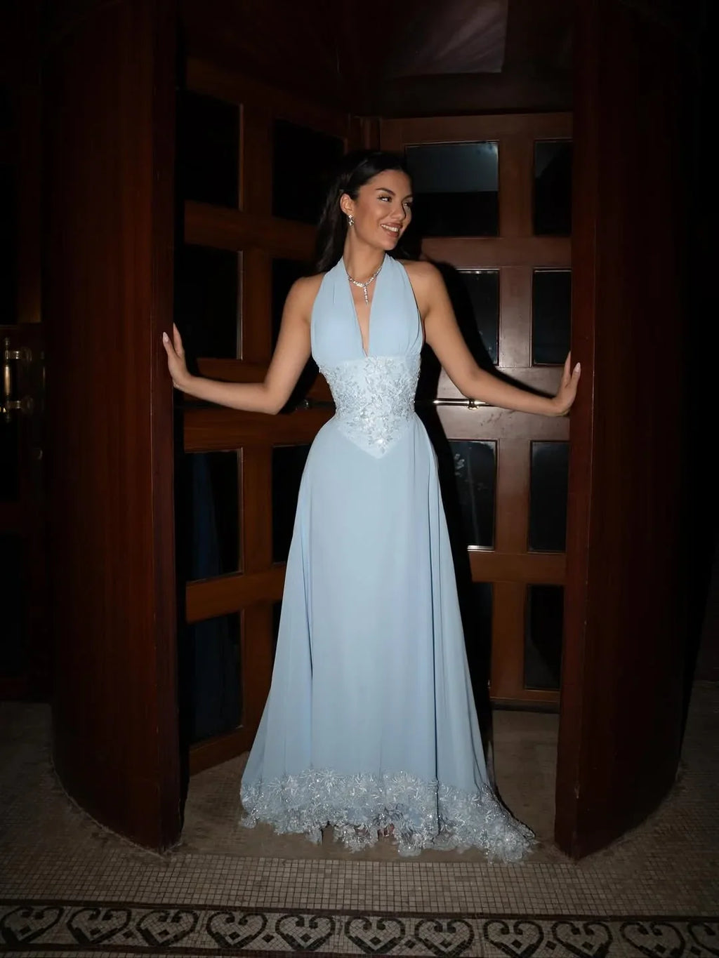 Chiffon Maxi Prom Dresses with Halter Neckline Lace Applique Open Back for Prom and Garden Wedding