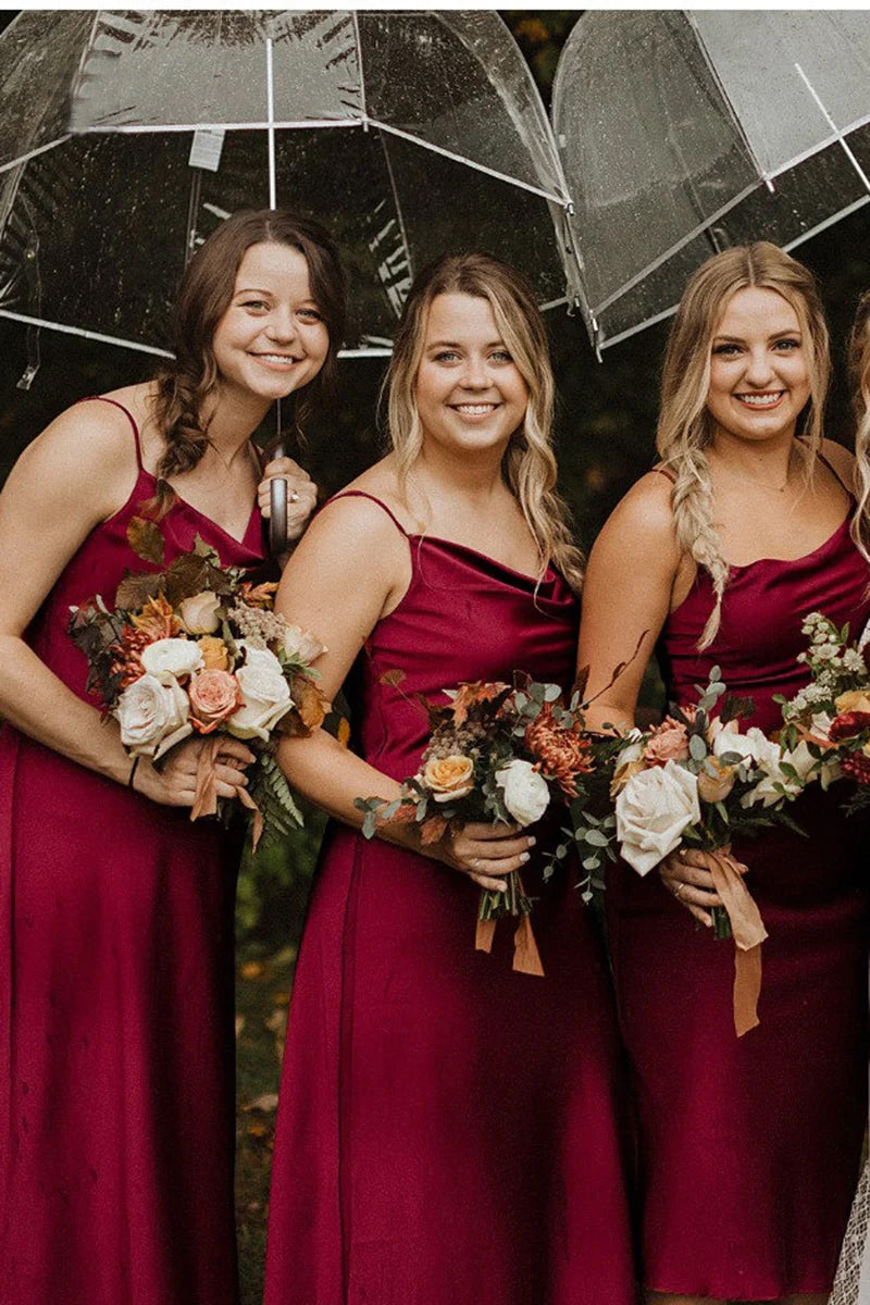 Spaghettiträger-Etui-Brautjungfernkleid mit Rundhalsausschnitt und Falten