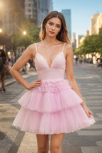 Spaghetti Straps V-Neck A-Line Tulle Mini Homecoming Dress