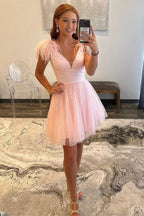 Glitzerndes A-Linien V-Ausschnitt Homecoming Kleid mit Federn