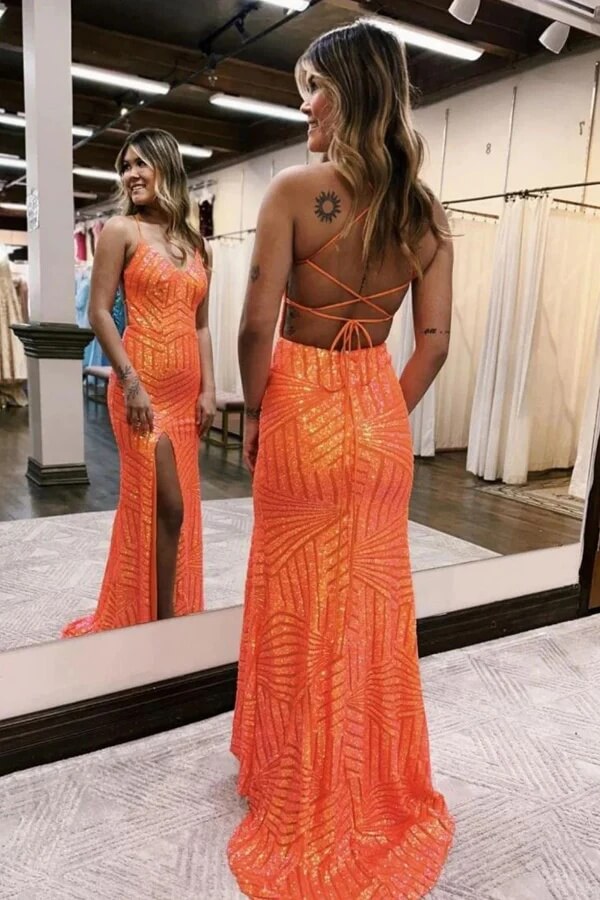 Vestidos de fiesta largos de lentejuelas brillantes con tirantes finos y abertura