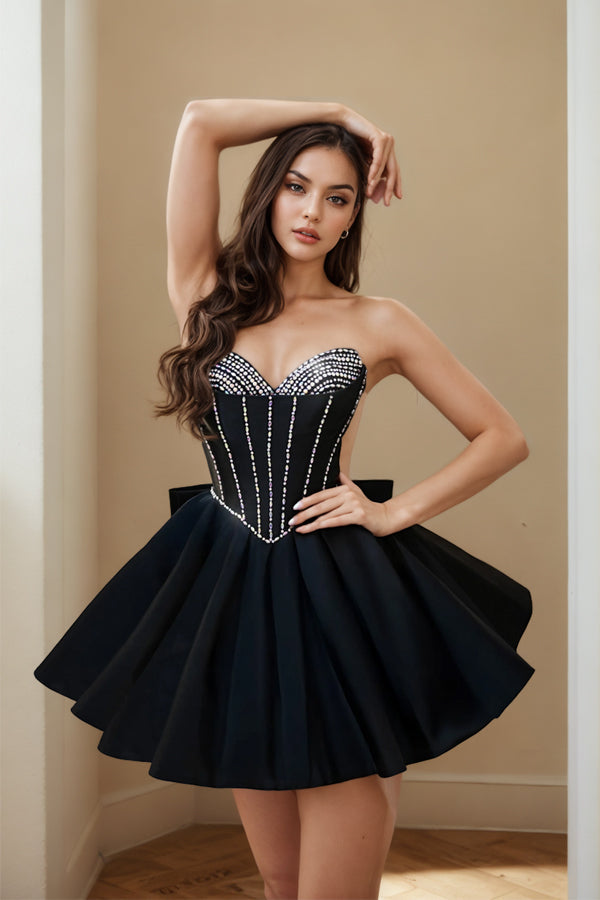 Trägerloses Sweetheart kurzes Heimkehrkleid mit Perlenstickerei