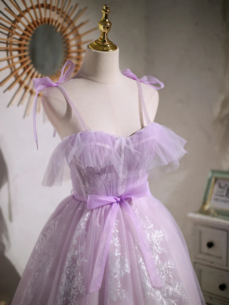 Kurzes A-Linien-Abschlussballkleid mit Band