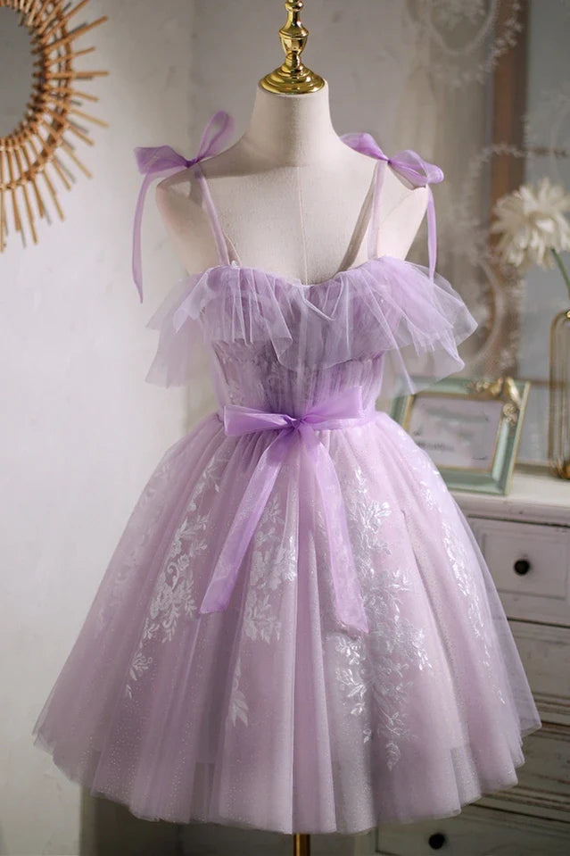 Kurzes A-Linien-Abschlussballkleid mit Band
