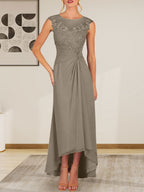 Champagnerfarbenes A-Linien-Chiffonkleid mit Rundhalsausschnitt und Spitze