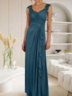 Vestido de malla plisada con escote corazón y corte en A color champán