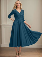 A-Linien-Kleid aus Chiffonspitze mit V-Ausschnitt, Teelänge, Perlen- und Paillettenstickerei für die Mutter der Braut 