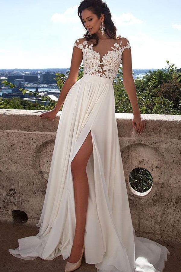 Lange Abendkleider aus Chiffon mit seitlichem Schlitz und Spitzenapplikationen