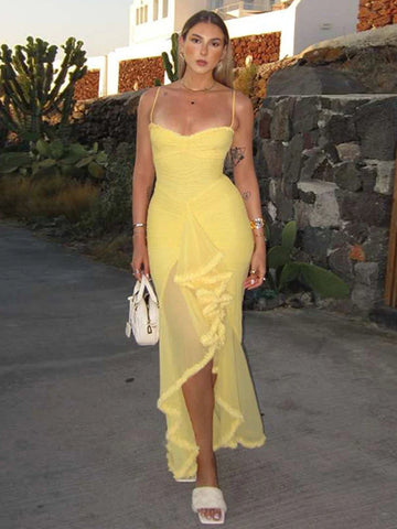 Vestido de vacaciones con volantes de malla elástica
