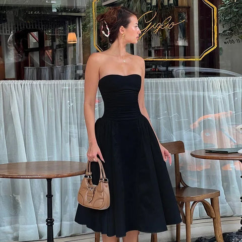 Elegante vestido de vacaciones de corte A con cintura cruzada y midi