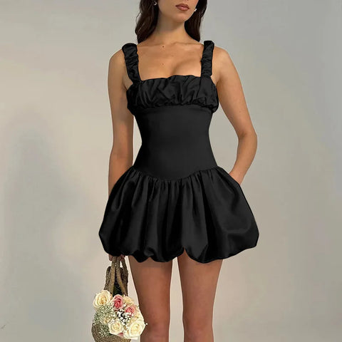 Elegante vestido plisado y esponjoso para vacaciones