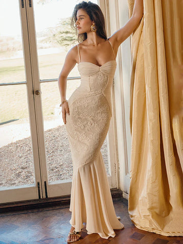 Vestido de fiesta de sirena ajustado, plisado y de encaje