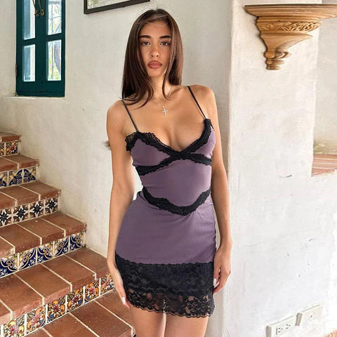 Vestido mini de vacaciones con tirantes finos y encaje