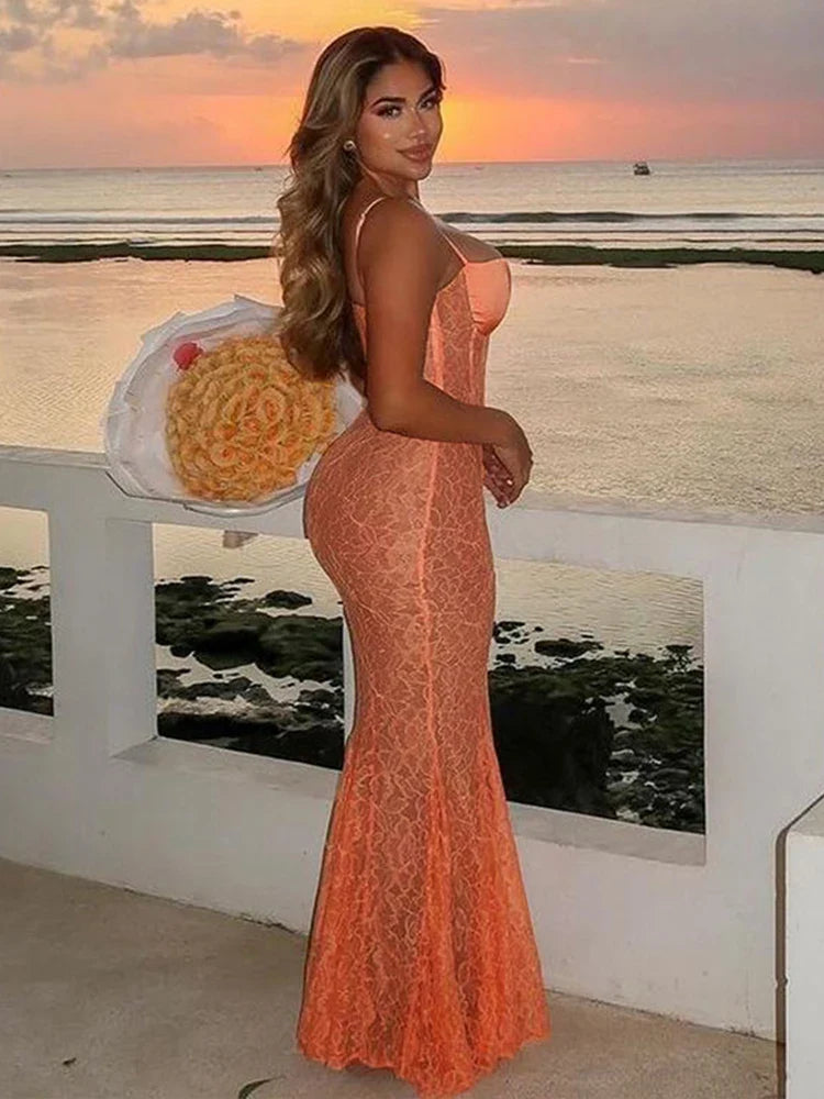 Vestido maxi de vacaciones con encaje en perspectiva