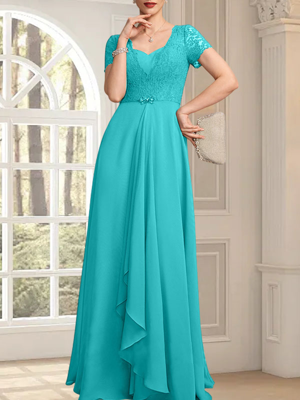 A-Linien-Kleid mit herzförmigem Herzausschnitt, bodenlang, aus Chiffon und Spitze, mit Perlenstickerei und Kaskadenrüschen – ideal für die Mutter der Braut