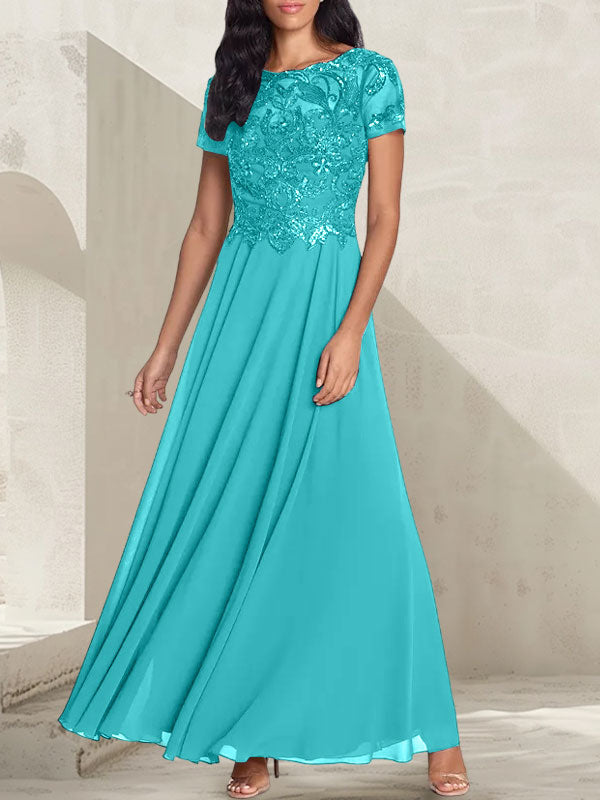 Anthrazitgraues, A-Linien-Kleid mit Rundhalsausschnitt und Perlenstickerei für die Mutter der Braut