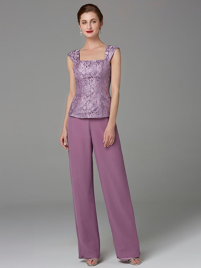 Chiffon-Hosenanzug mit eckigem Ausschnitt und passender Jacke für die Mutter der Braut 