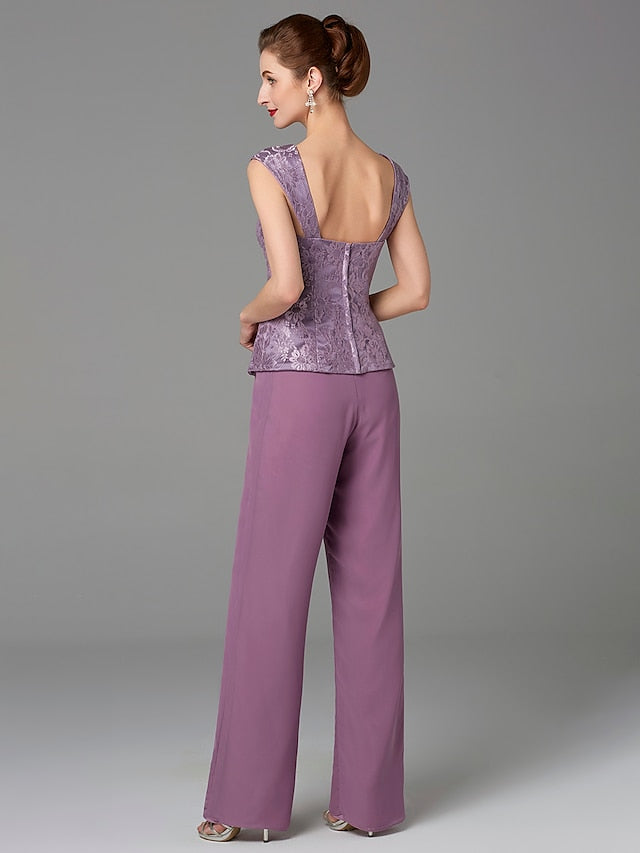 Chiffon-Hosenanzug mit eckigem Ausschnitt und passender Jacke für die Mutter der Braut 