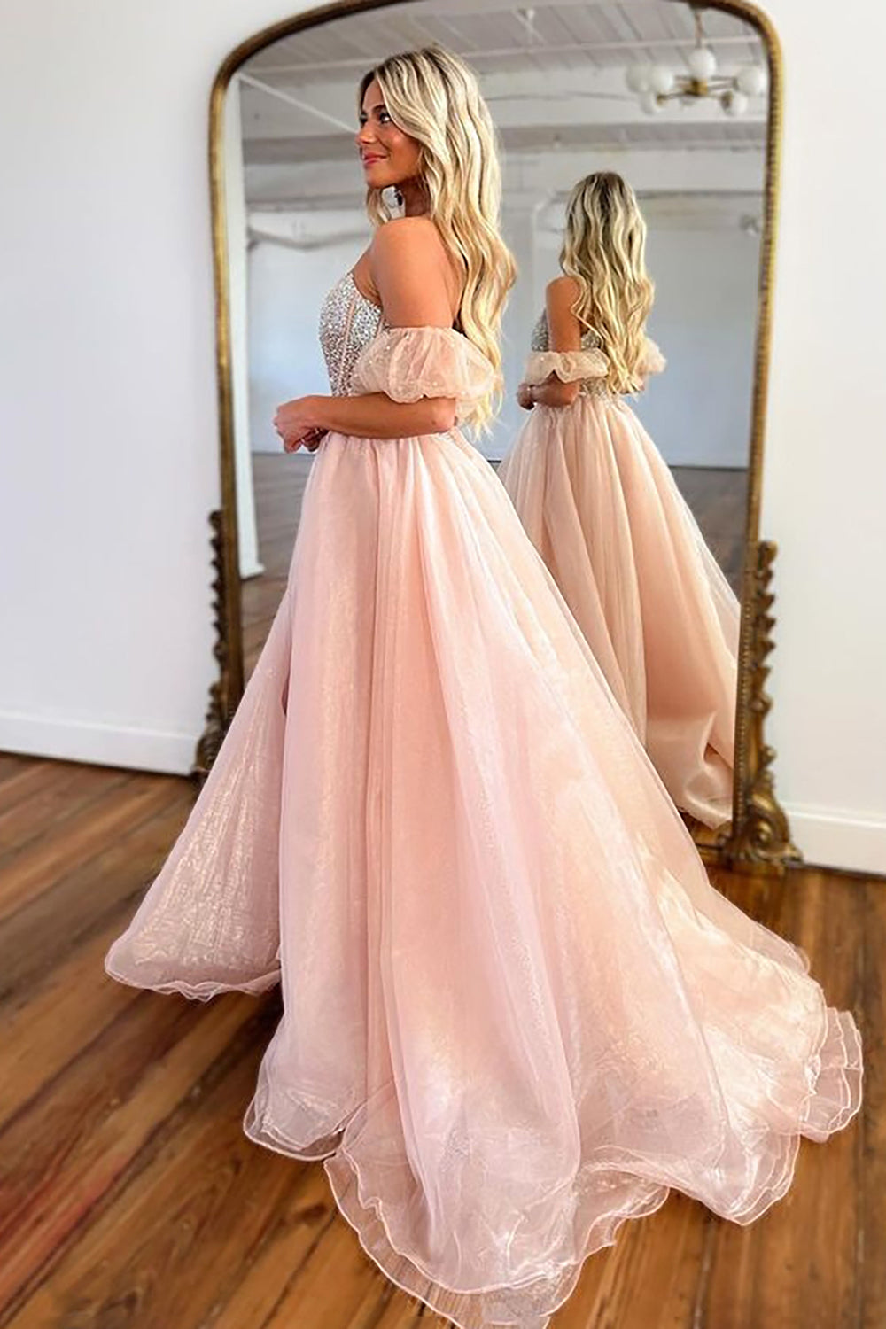 A-Linien-Trägerloses rosafarbenes Korsett-Organza-Abendkleid