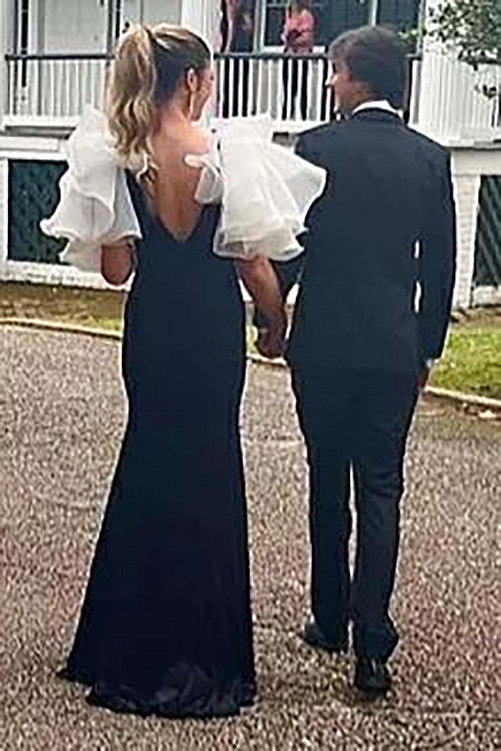 Meerjungfrauen-Abendkleid aus Samt mit V-Ausschnitt und Schlitz