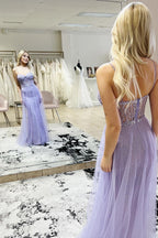 Lila Meerjungfrauen-Abendkleid mit Spaghettiträgern und Schlitz