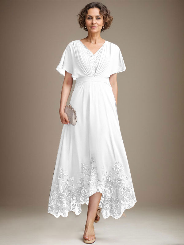 A-Linien-Kleid aus Chiffon mit asymmetrischem V-Ausschnitt und Spitze für die Mutter der Braut mit Falten