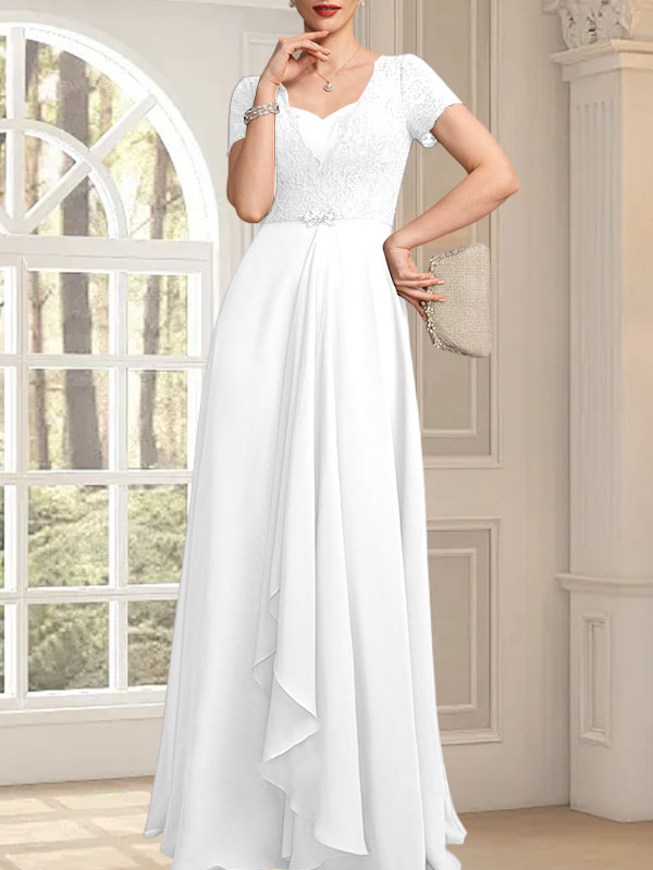 A-Linien-Kleid mit herzförmigem Herzausschnitt, bodenlang, aus Chiffon und Spitze, mit Perlenstickerei und Kaskadenrüschen – ideal für die Mutter der Braut