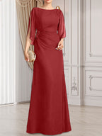 Etui-/Säulen-Chiffonkleid in Bodenlänge für die Mutter der Braut mit plissierter Perlenstickerei