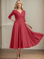 A-Linien-Kleid aus Chiffonspitze mit V-Ausschnitt, Teelänge, Perlen- und Paillettenstickerei für die Mutter der Braut 