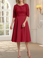 A-Linien-Kleid aus Chiffon mit Rundhalsausschnitt und knielangem Schnitt – das perfekte Kleid für die Mutter der Braut