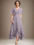 A-Linien-Kleid aus Chiffon mit asymmetrischem V-Ausschnitt und Spitze für die Mutter der Braut mit Falten