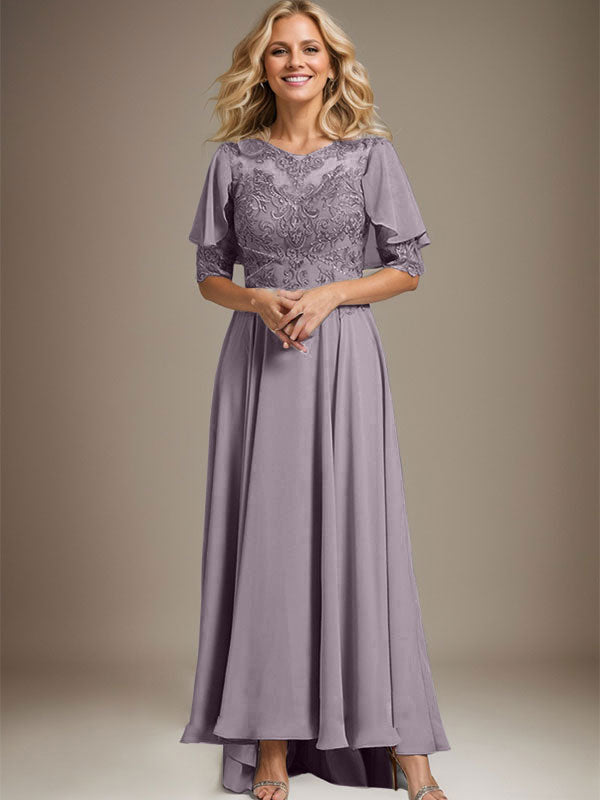 A-Linien-Kleid mit asymmetrischem Chiffon-Spitzenausschnitt und Perlenstickerei für die Mutter der Braut. 