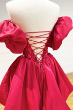 Vestido corto de fiesta con hombros descubiertos y corte A