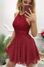 Vestido corto de chifón con escote halter y apliques línea A para regreso a casa