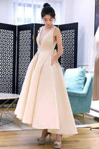 A-Linien-High-Low-Abschlussballkleid mit V-Ausschnitt in Teelänge