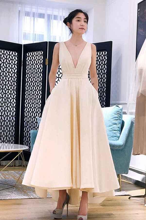 A-Linien-High-Low-Abschlussballkleid mit V-Ausschnitt in Teelänge