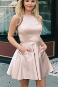 A-Linien-Kurzballkleid Abiballkleid mit Perlenverzierung am Rücken