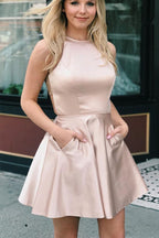 A-Linien-Kurzballkleid Abiballkleid mit Perlenverzierung am Rücken