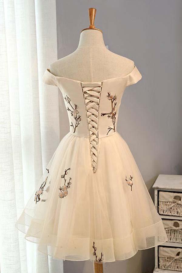 A-line Tulle Short Prom Dress Homecoming Dress With Embroidery