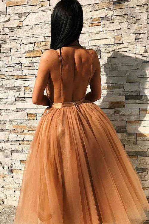 A-Line V-Neck BacklessTulle Homecoming Dress with Appliques