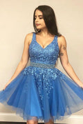 Vestido de Fiesta Corto en Línea A con Escote en V y Aplicaciones