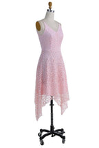 A-Linien-Brautjungfernkleid/Abendkleid/Schulballkleid aus perlmuttrosa Spitze mit V-Ausschnitt BD053