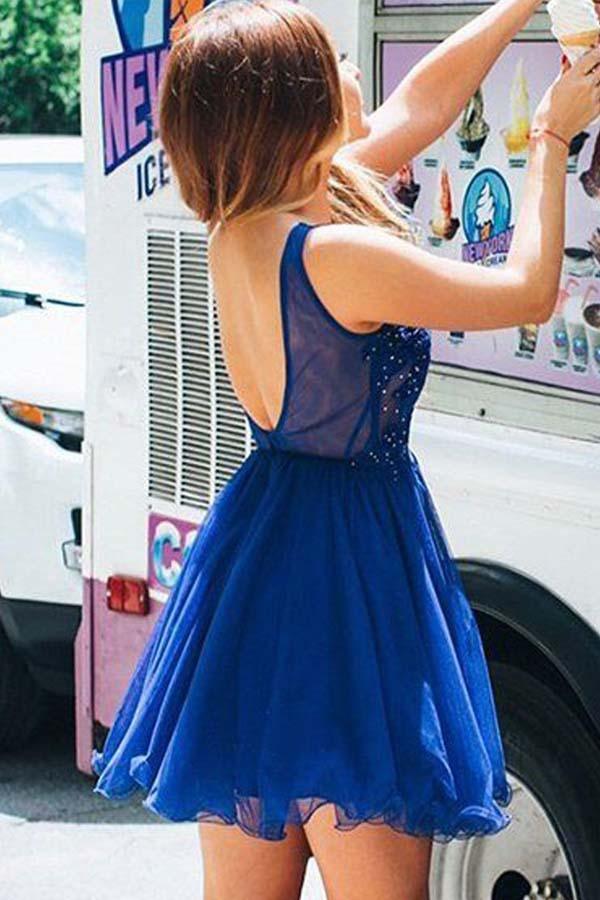 A Line V Neck Tulle Beaded Homecoming Dresses with Appliques