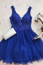 A Line V Neck Tulle Beaded Homecoming Dresses with Appliques